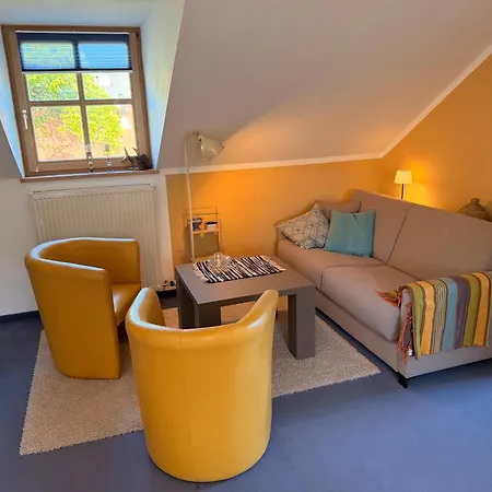 Einladende Dg-wohnung Mitten Im Starnberger 5-seenland