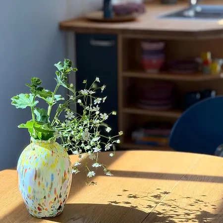 Einladende Dg-wohnung Mitten Im Starnberger 5-seenland * Seefeld (Bavaria)