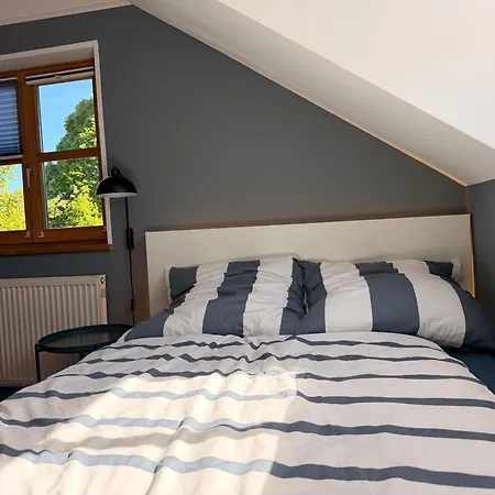 Einladende Dg-wohnung Mitten Im Starnberger 5-seenland *